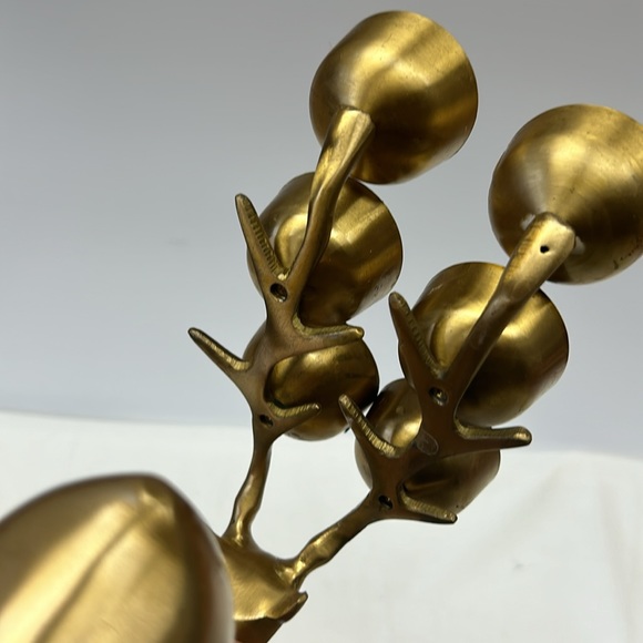 Vintage brass reindeer six tealight holder spots - Picture 7 of 10